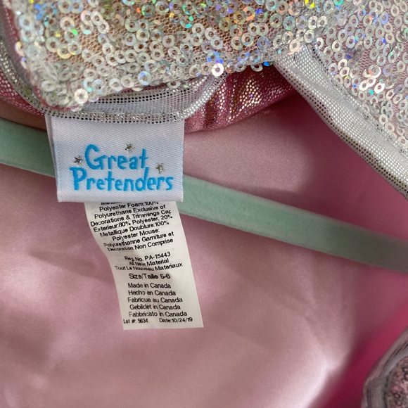 Never worn/Sold Out Silver/Pink Sequin Cape - Picture 4 of 4